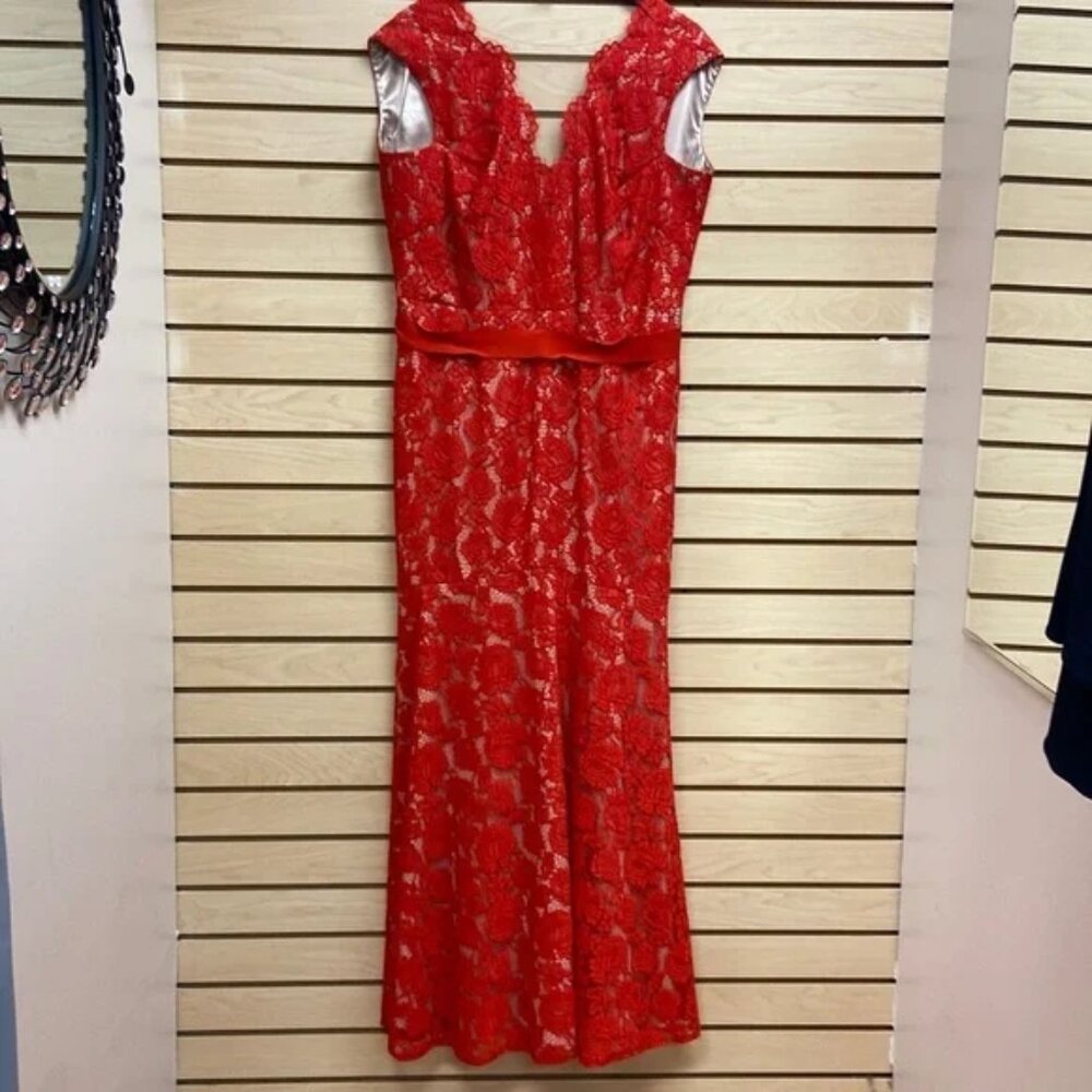 Theia women evening gorgeous dress Size 16